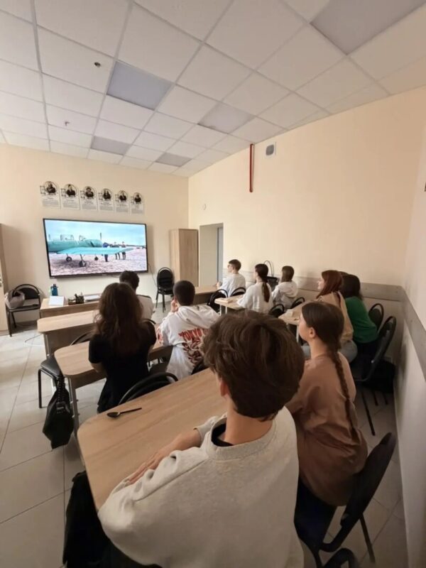 Тематическое занятие, приуроченное к 65-летию первого полета человека в космос